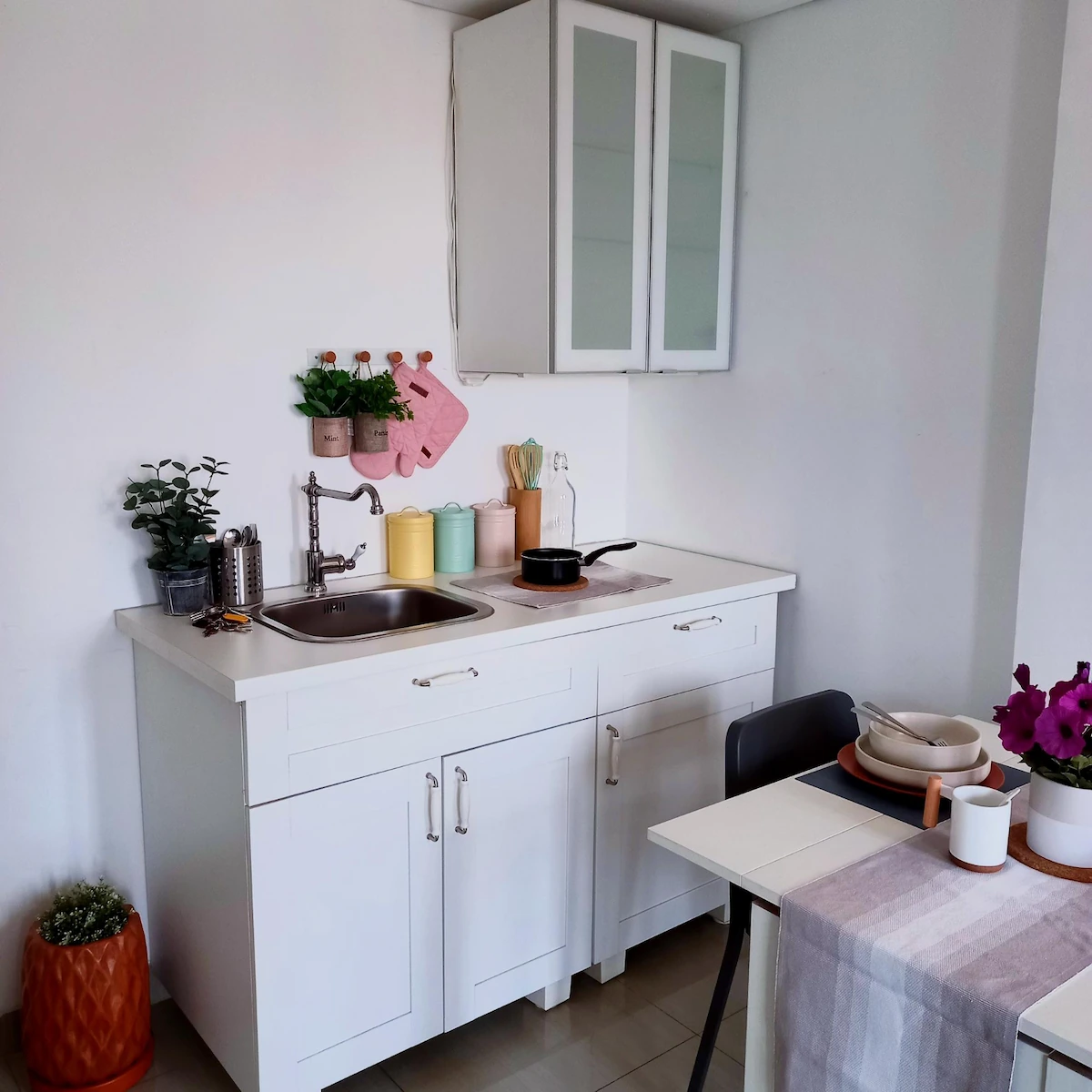 Meja Dapur untuk Ruangan Kecil